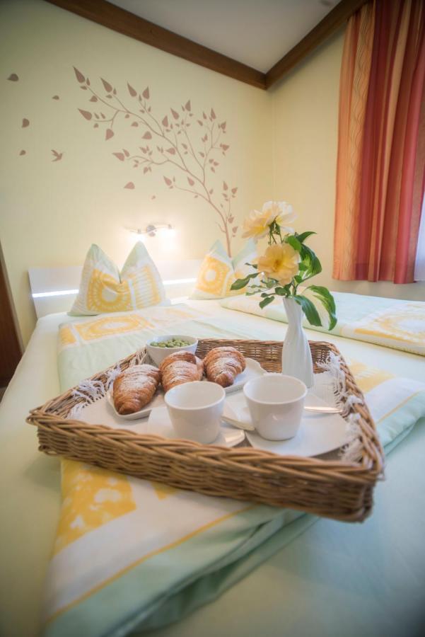Apartamento Gaestehaus Karawankenblick Drobollach am Faakersee Exterior foto